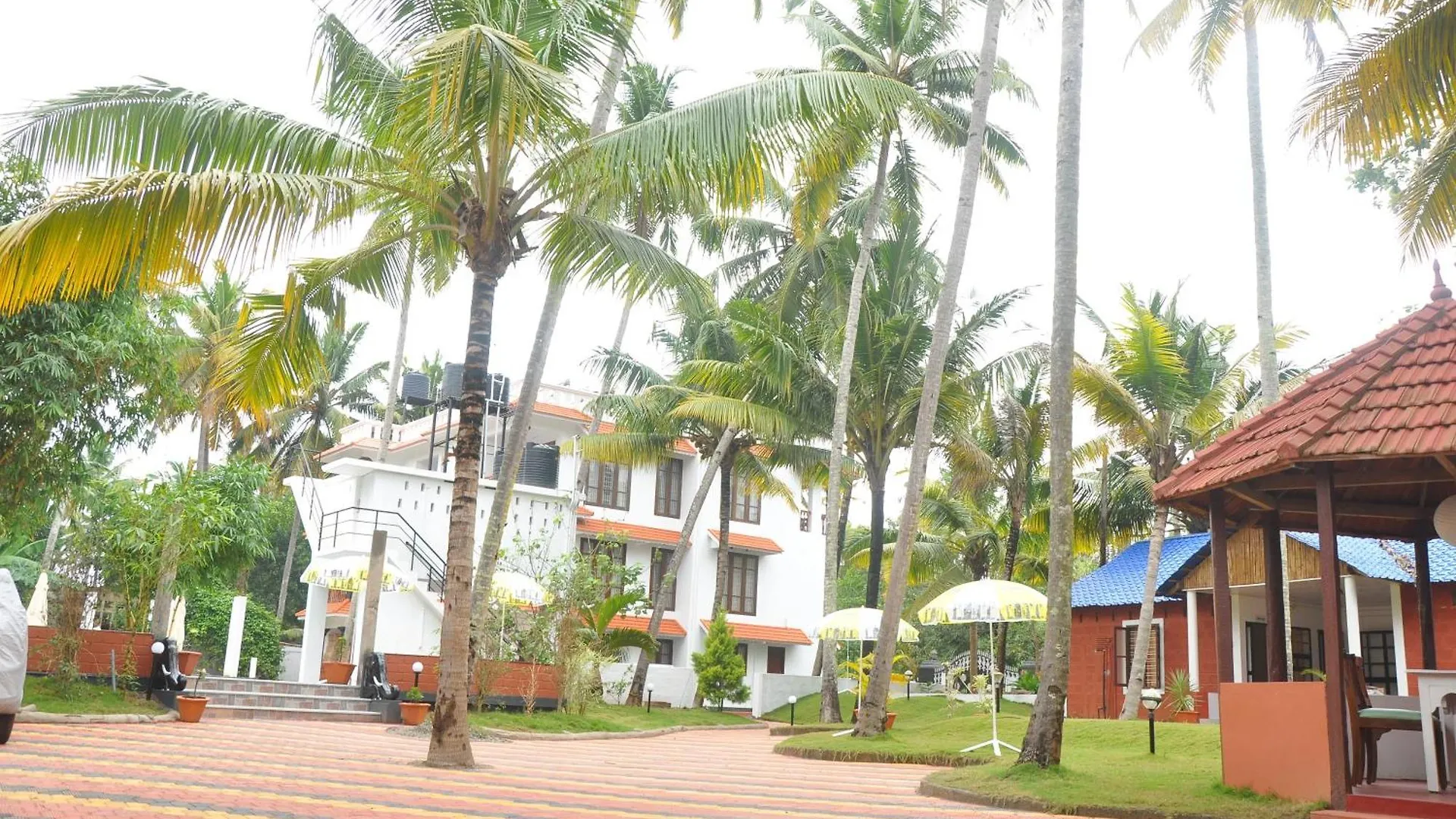 Resort Nikhil Residence Varkala